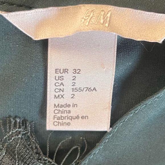 H&M Green/Teal Lace V-Neck Short Sleeve Casual Business Shirt Tank Top - Picture 14 of 14